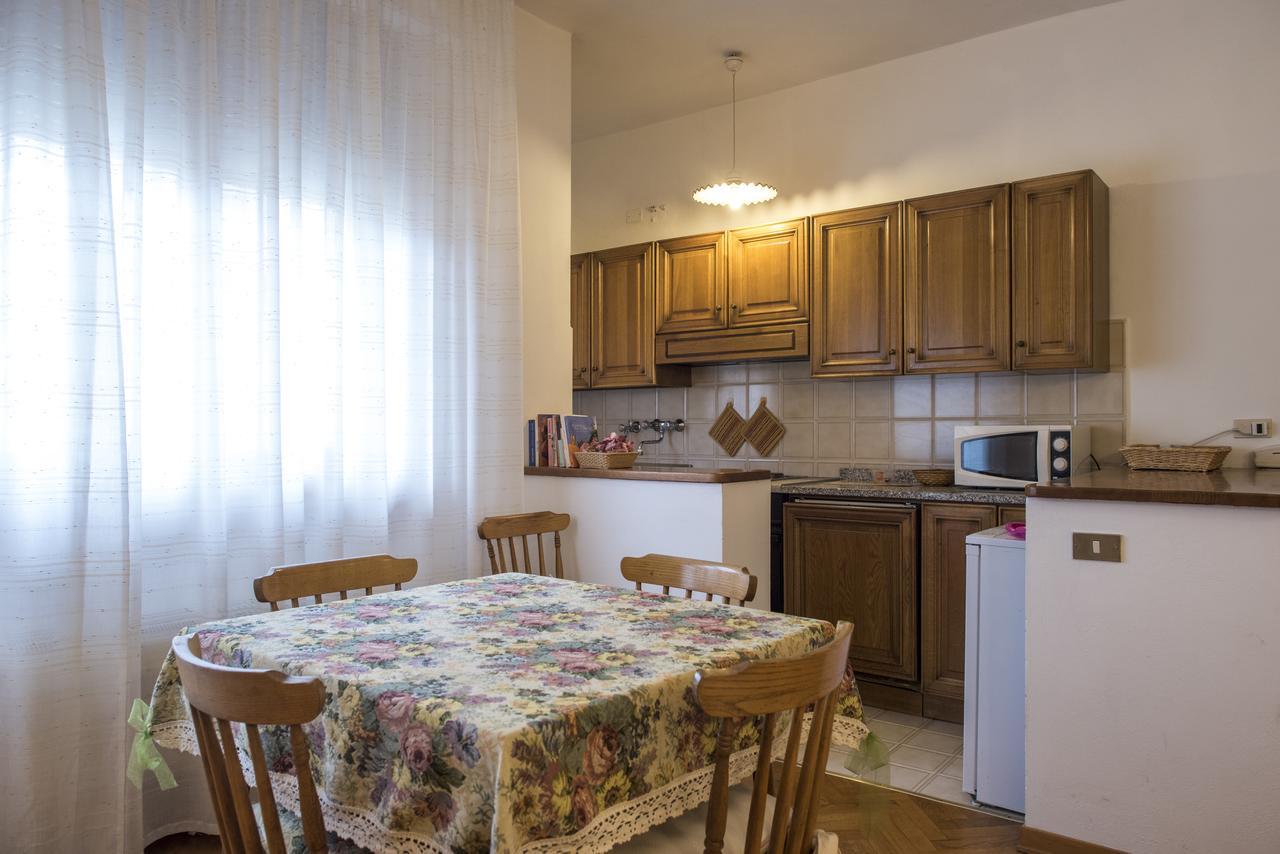 Albergo La Bussola Abbadia San Salvator Esterno foto