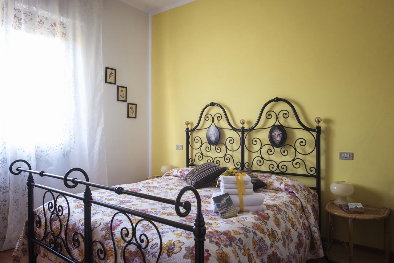 Albergo La Bussola Abbadia San Salvator Esterno foto