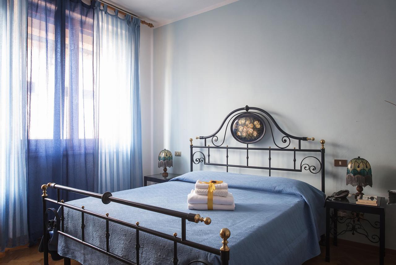 Albergo La Bussola Abbadia San Salvator Esterno foto